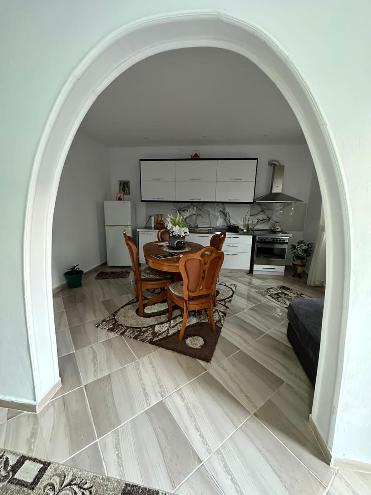 Guesthouse Albi Berat Zewnętrze zdjęcie