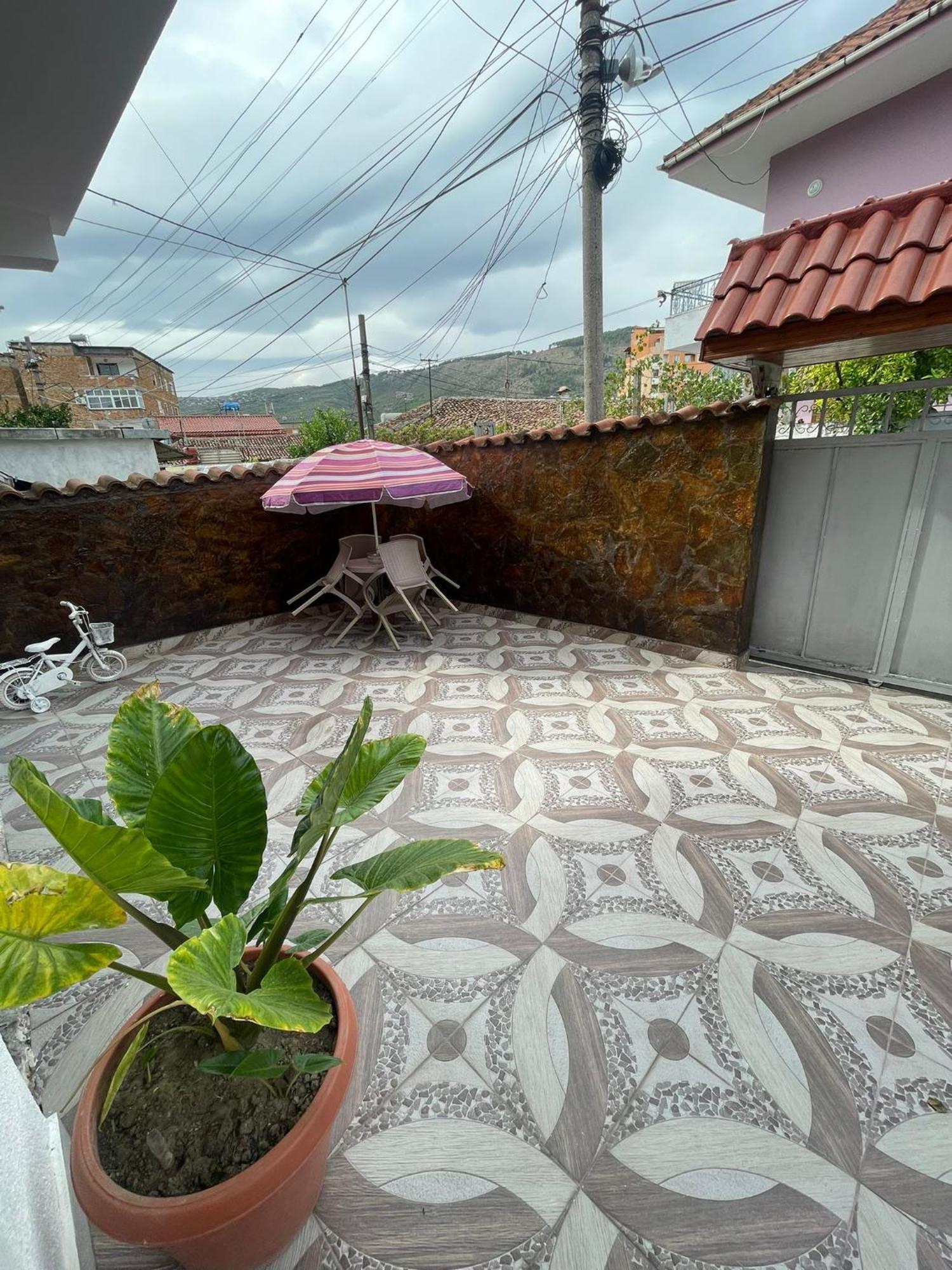 Guesthouse Albi Berat Zewnętrze zdjęcie